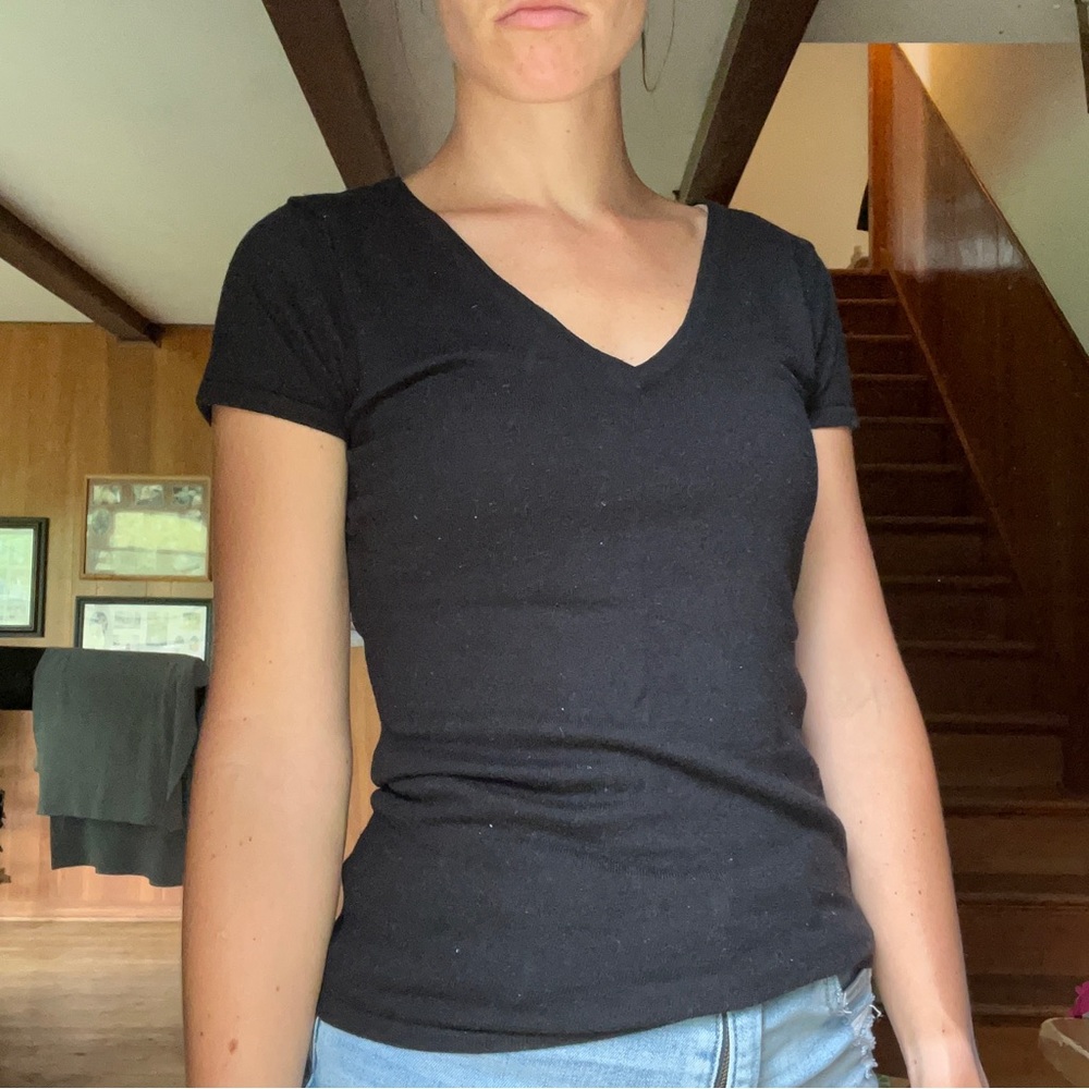 Basic V Neck T
